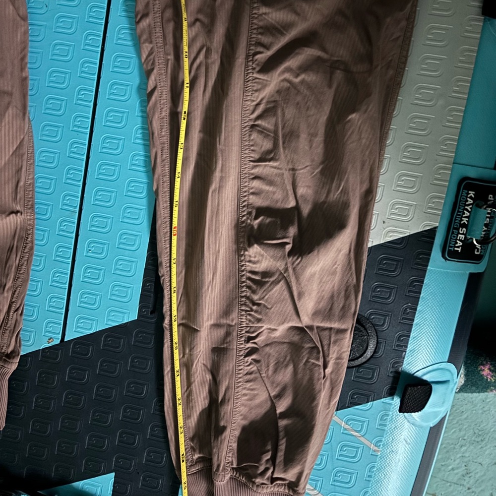 Lululemon dance studio joggers - Picture 7 of 9